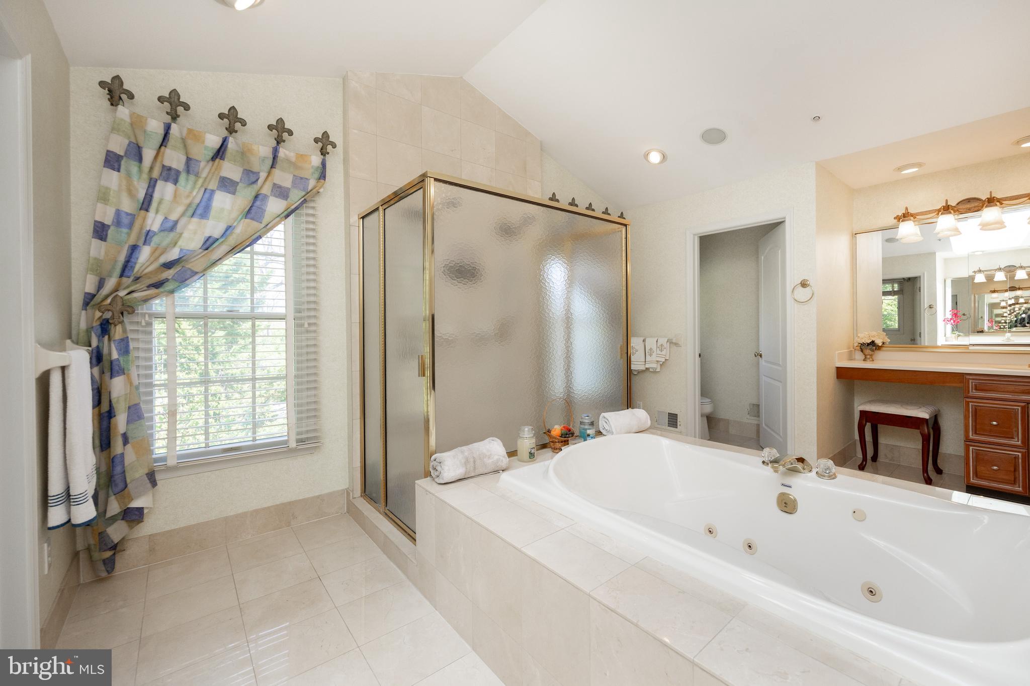 301 Bell Ct