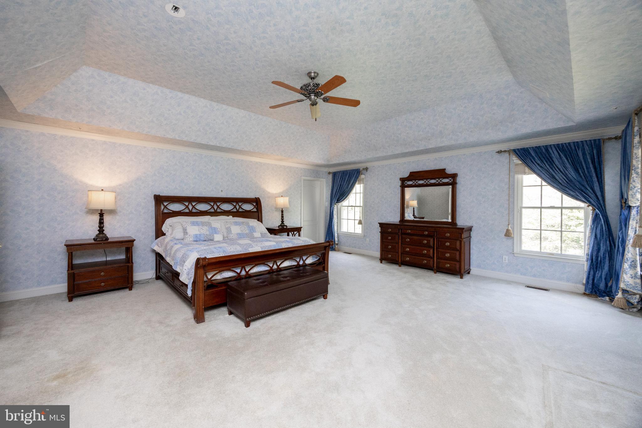 301 Bell Ct
