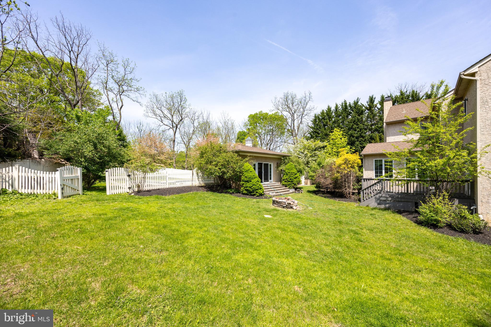301 Bell Ct