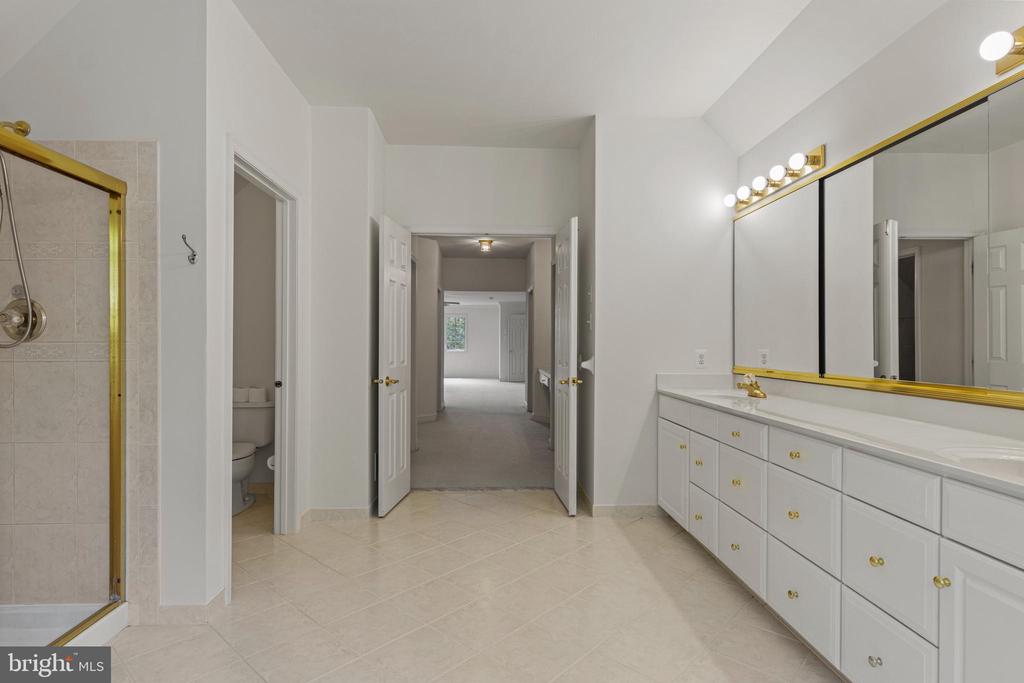 508 Doral Cir