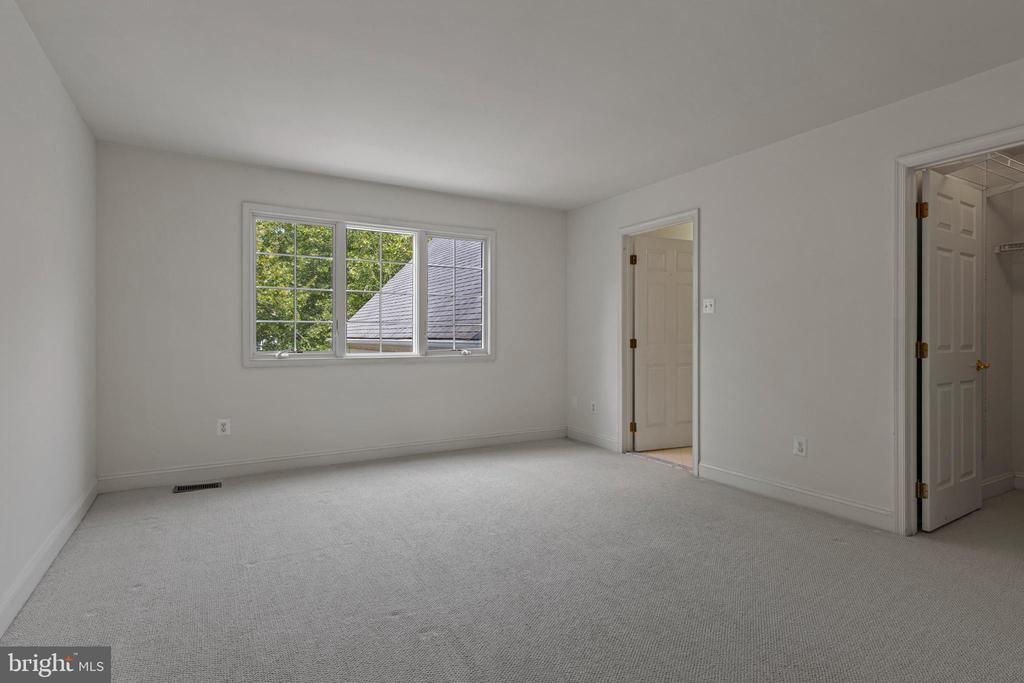 508 Doral Cir