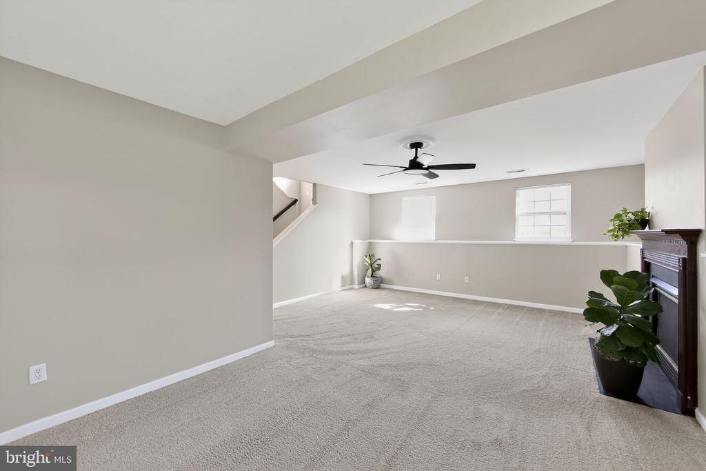 223 PARKVIEW BOULEVARD