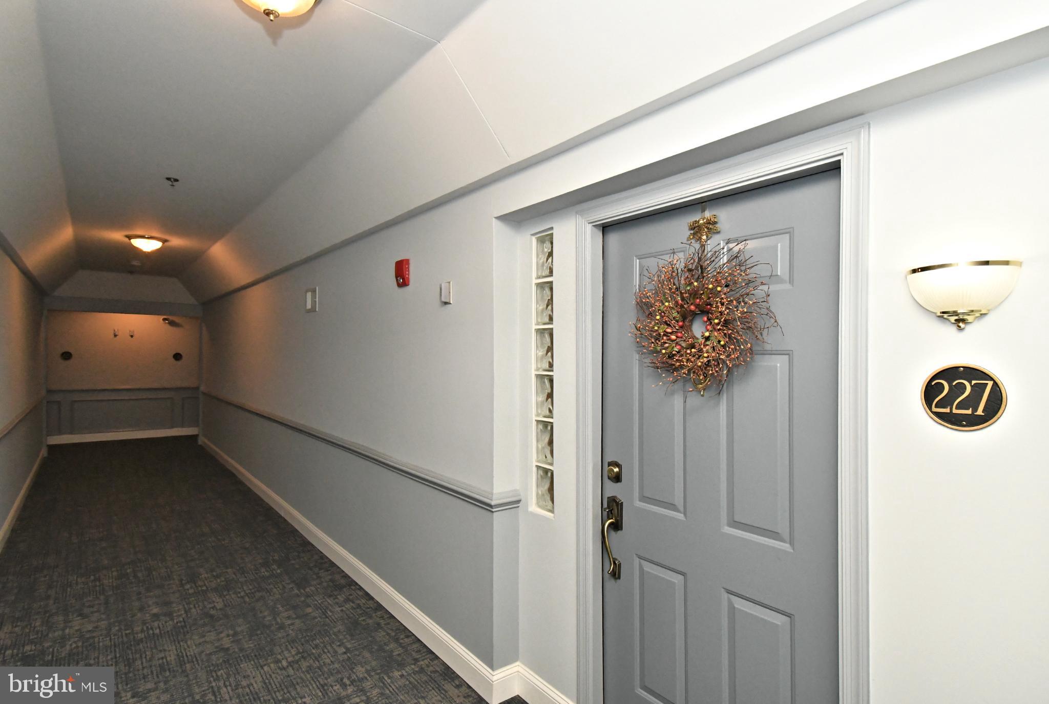 227 PAOLI POINTE DRIVE 227-U