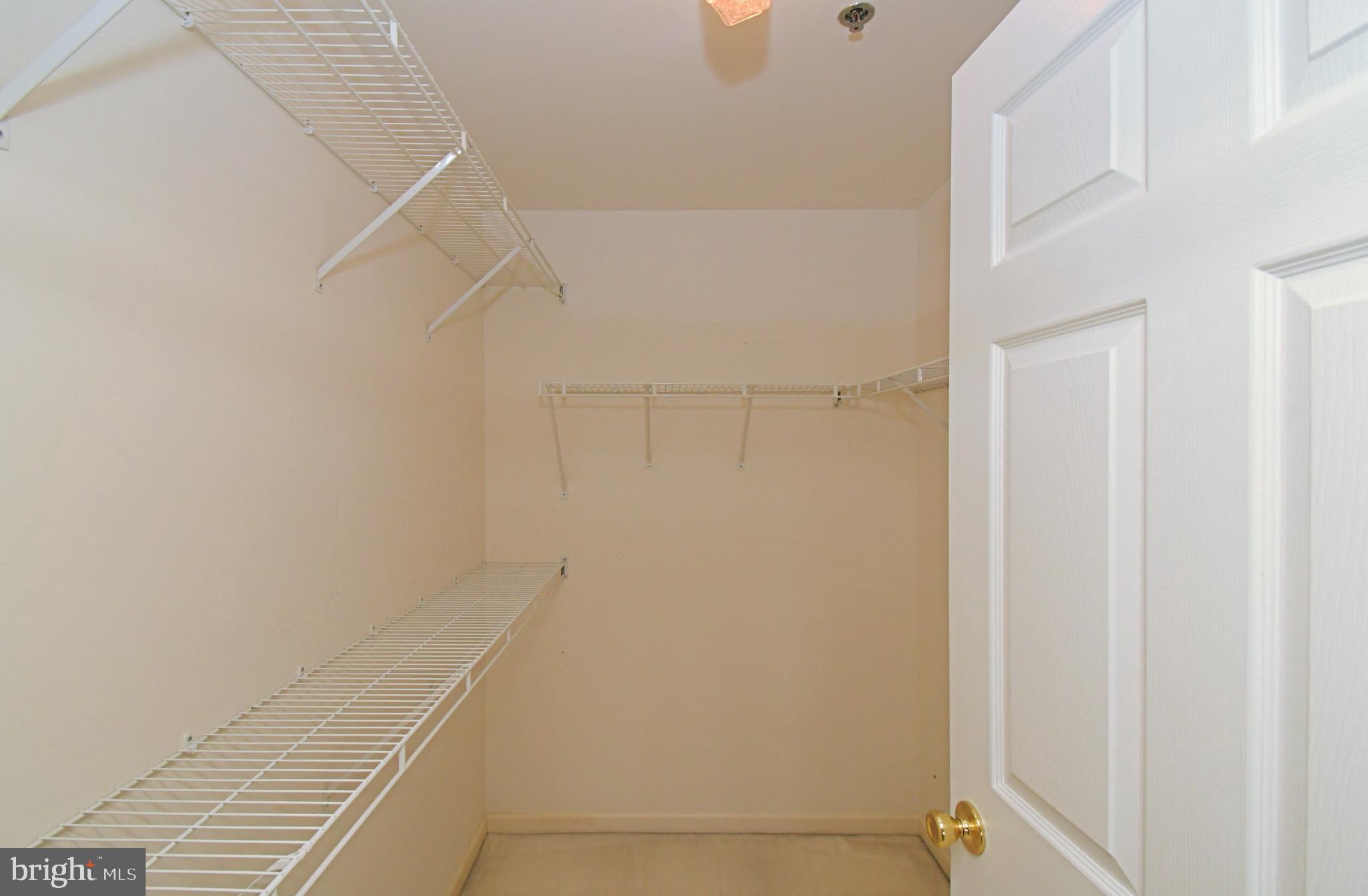 227 PAOLI POINTE DRIVE 227-U