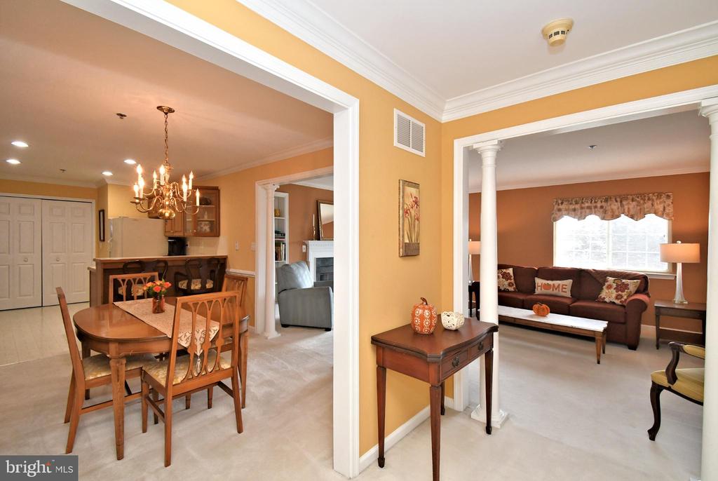 227 PAOLI POINTE DRIVE 227-U