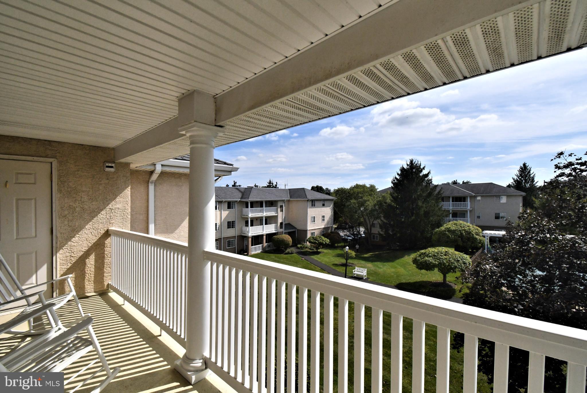 227 PAOLI POINTE DRIVE 227-U