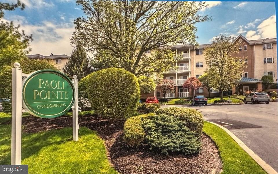 227 PAOLI POINTE DRIVE 227-U