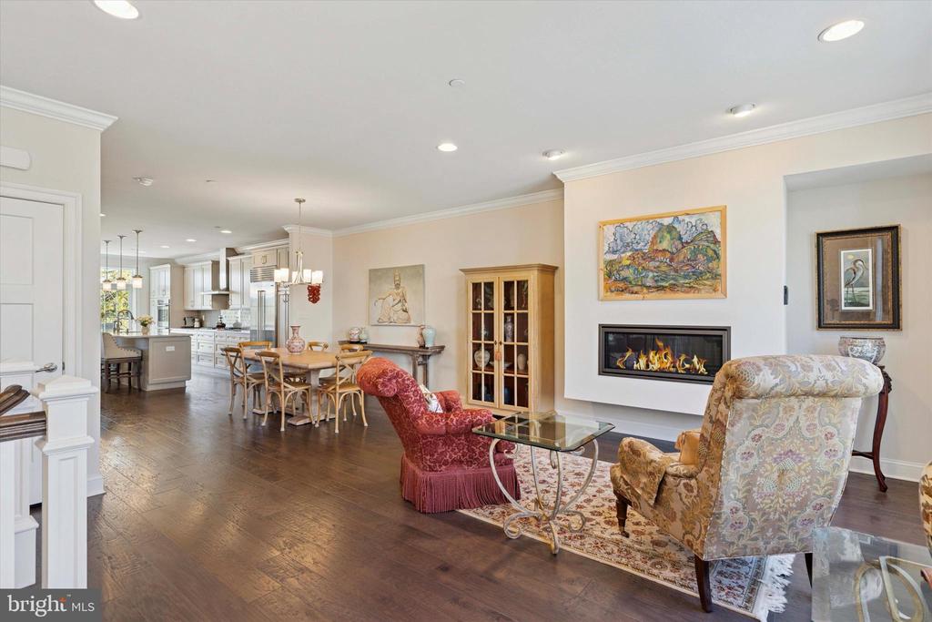 50 PARKVIEW CIRCLE