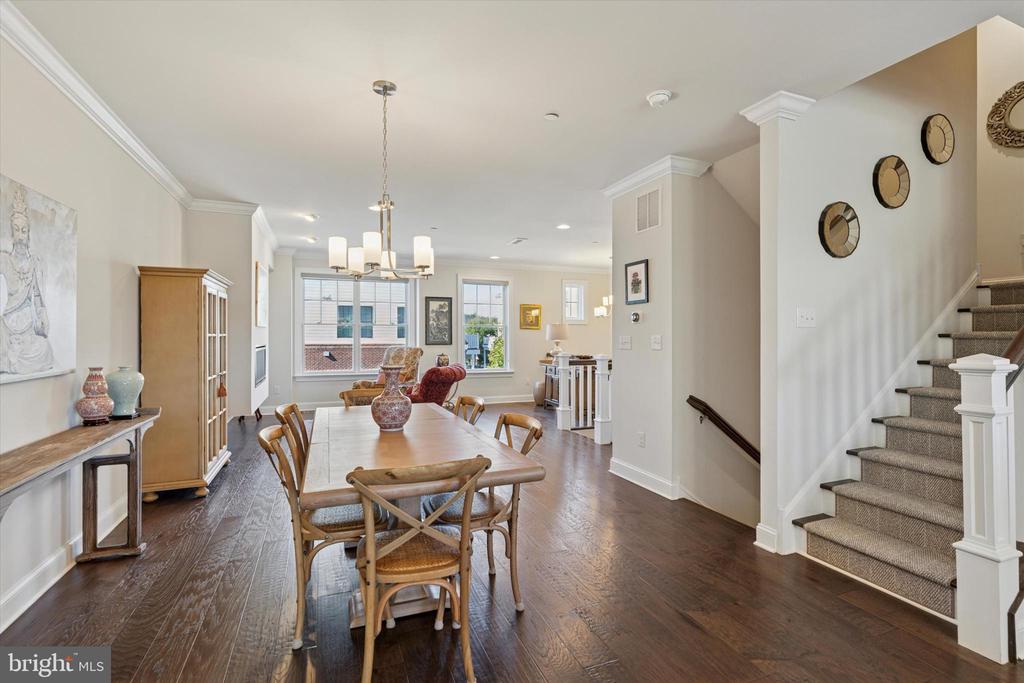 50 PARKVIEW CIRCLE