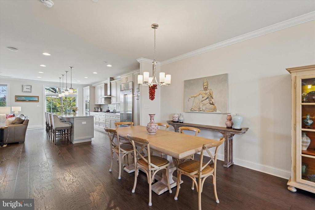 50 PARKVIEW CIRCLE