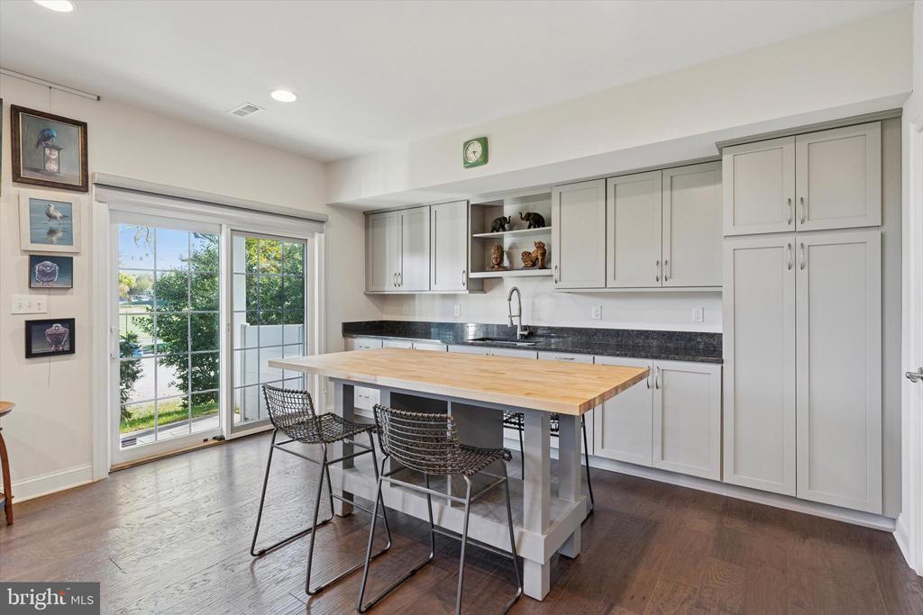 50 PARKVIEW CIRCLE