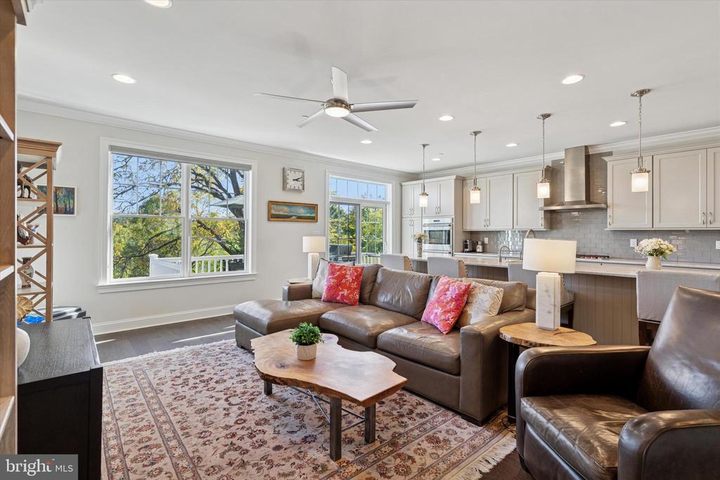 50 PARKVIEW CIRCLE