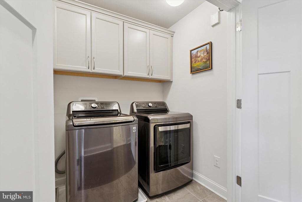 50 PARKVIEW CIRCLE