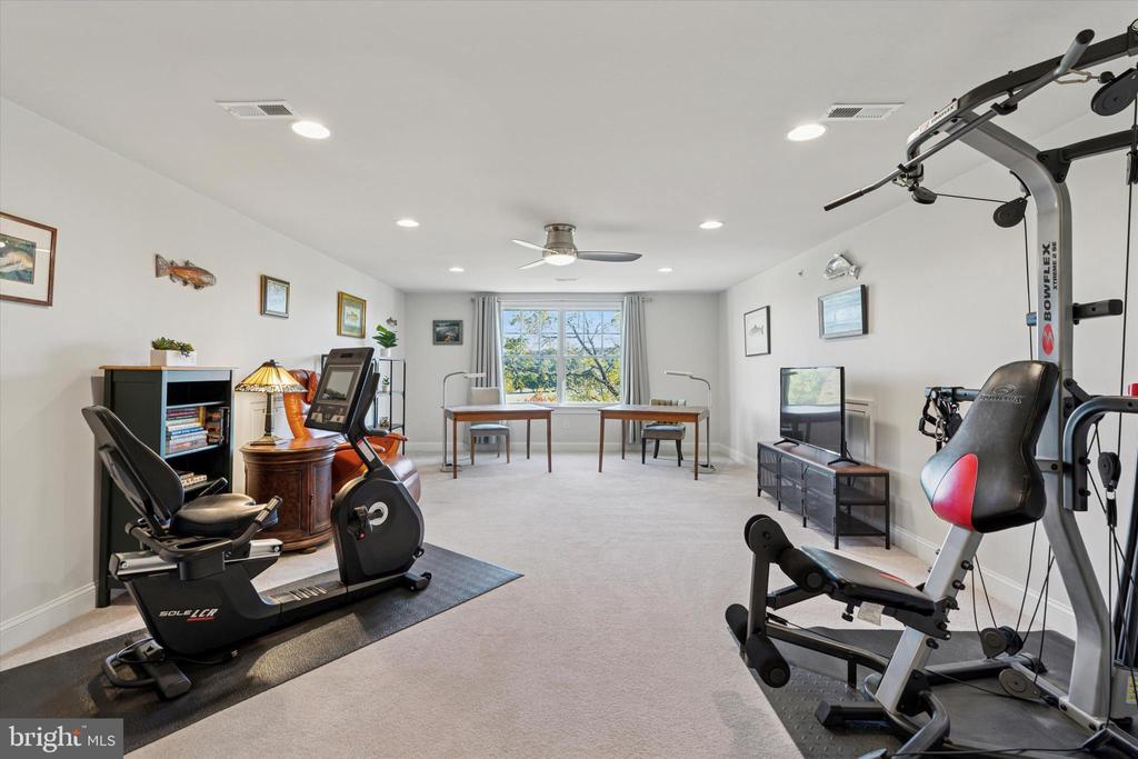 50 PARKVIEW CIRCLE