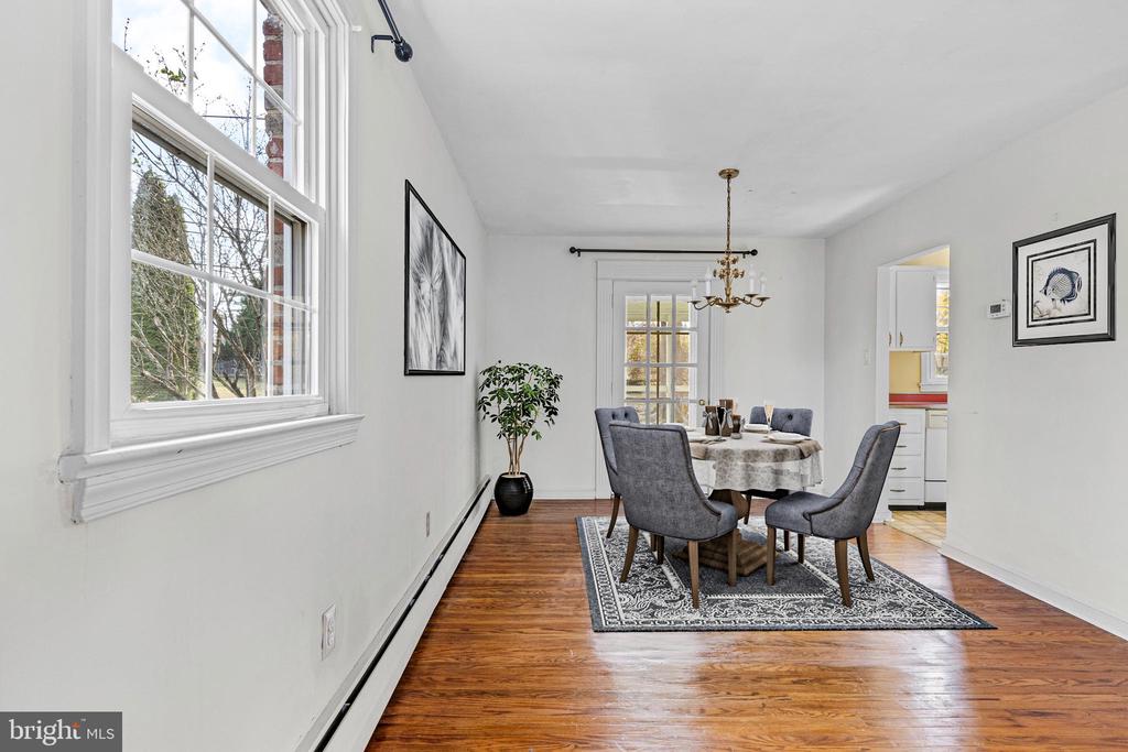 320 LANDSENDE ROAD