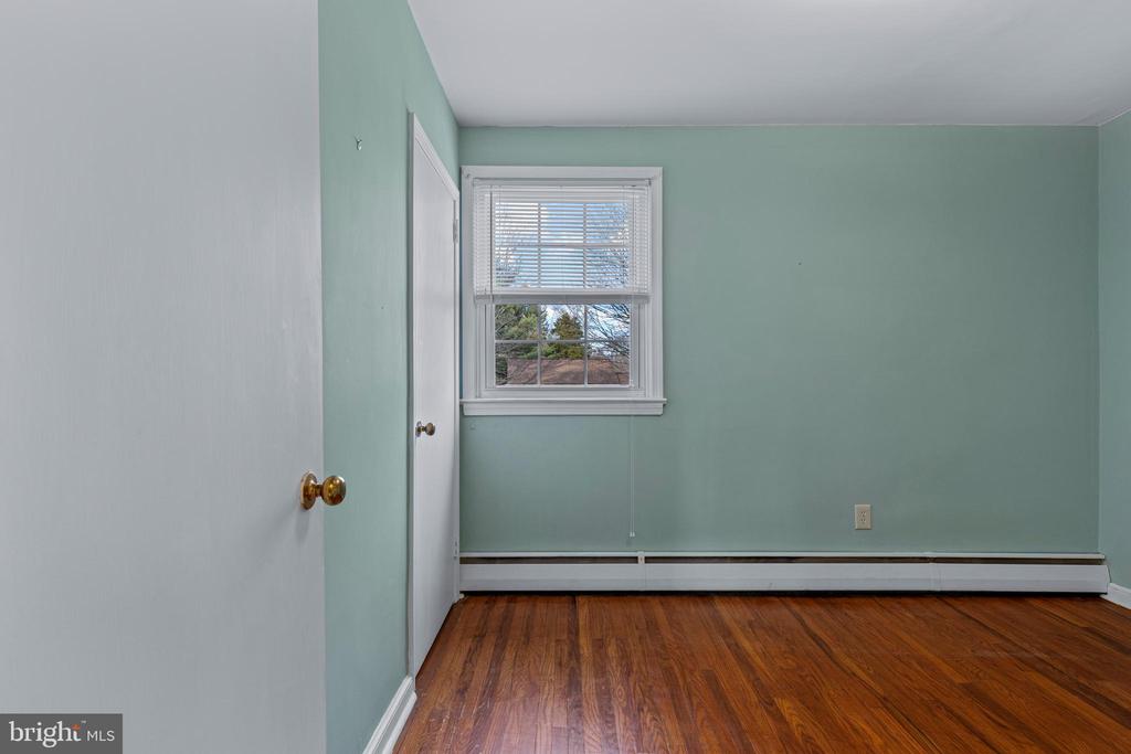 320 LANDSENDE ROAD