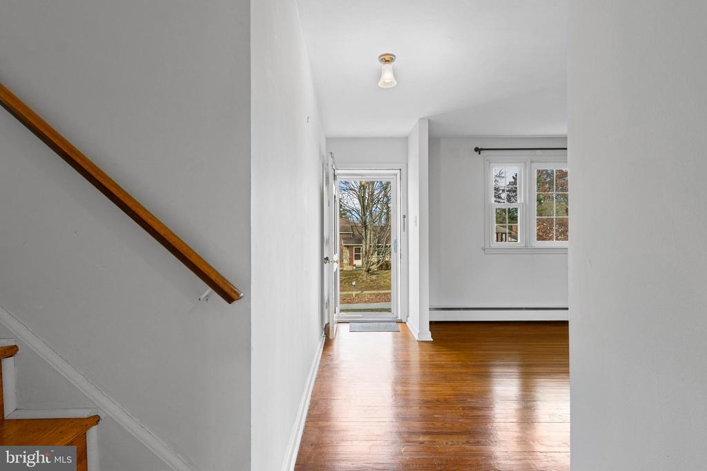 320 LANDSENDE ROAD