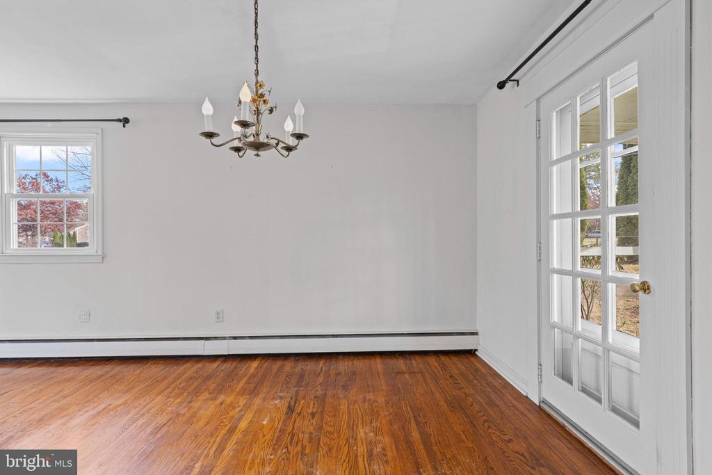 320 LANDSENDE ROAD