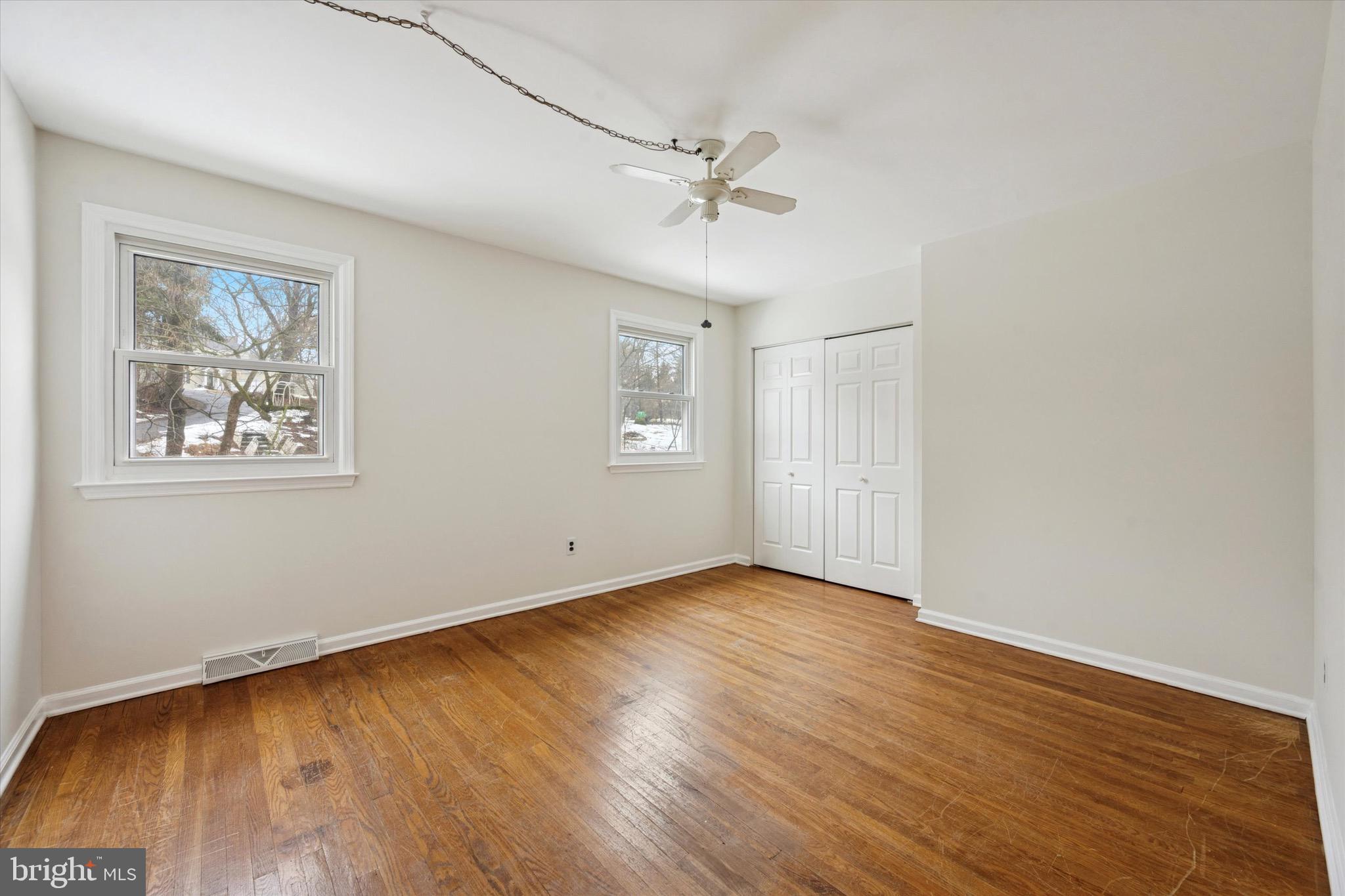 5 WESTGATE CIRCLE