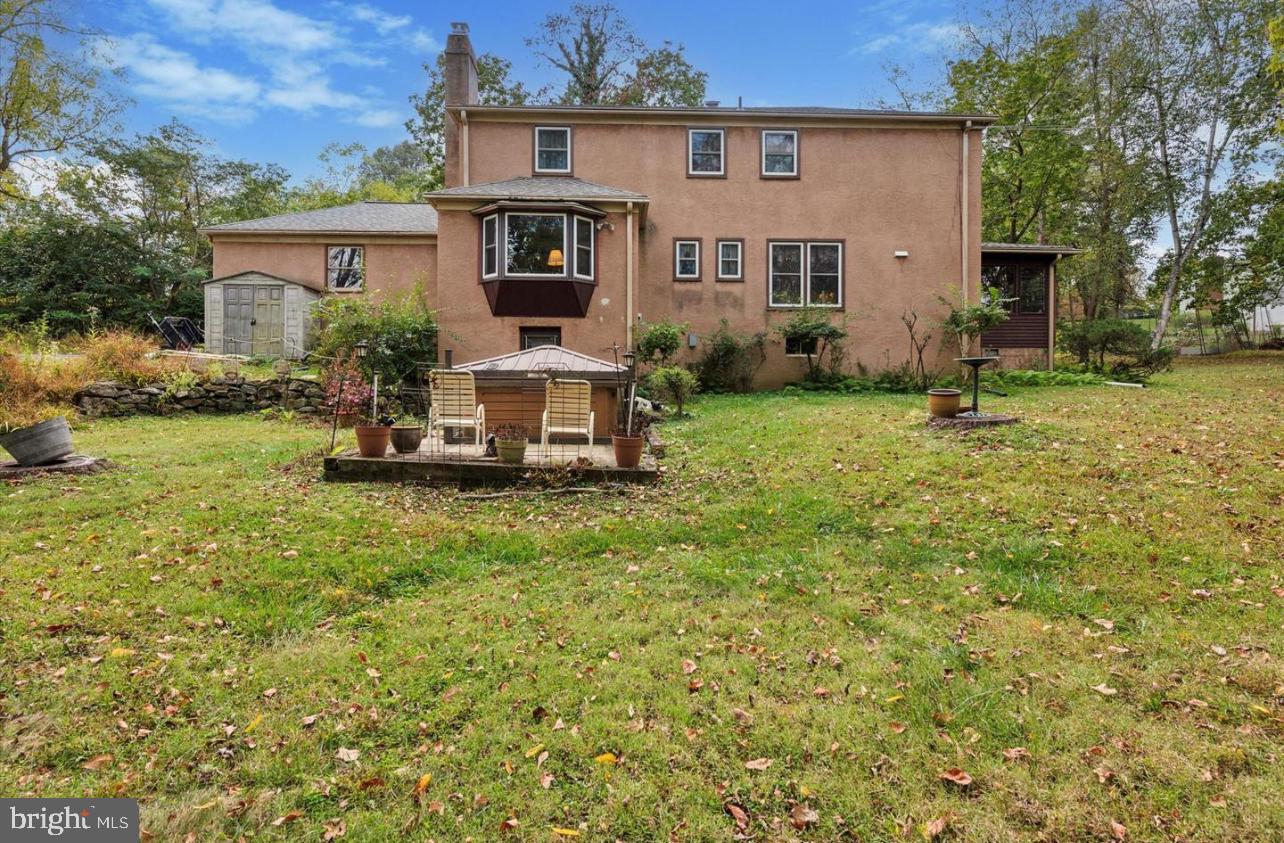 5 WESTGATE CIRCLE
