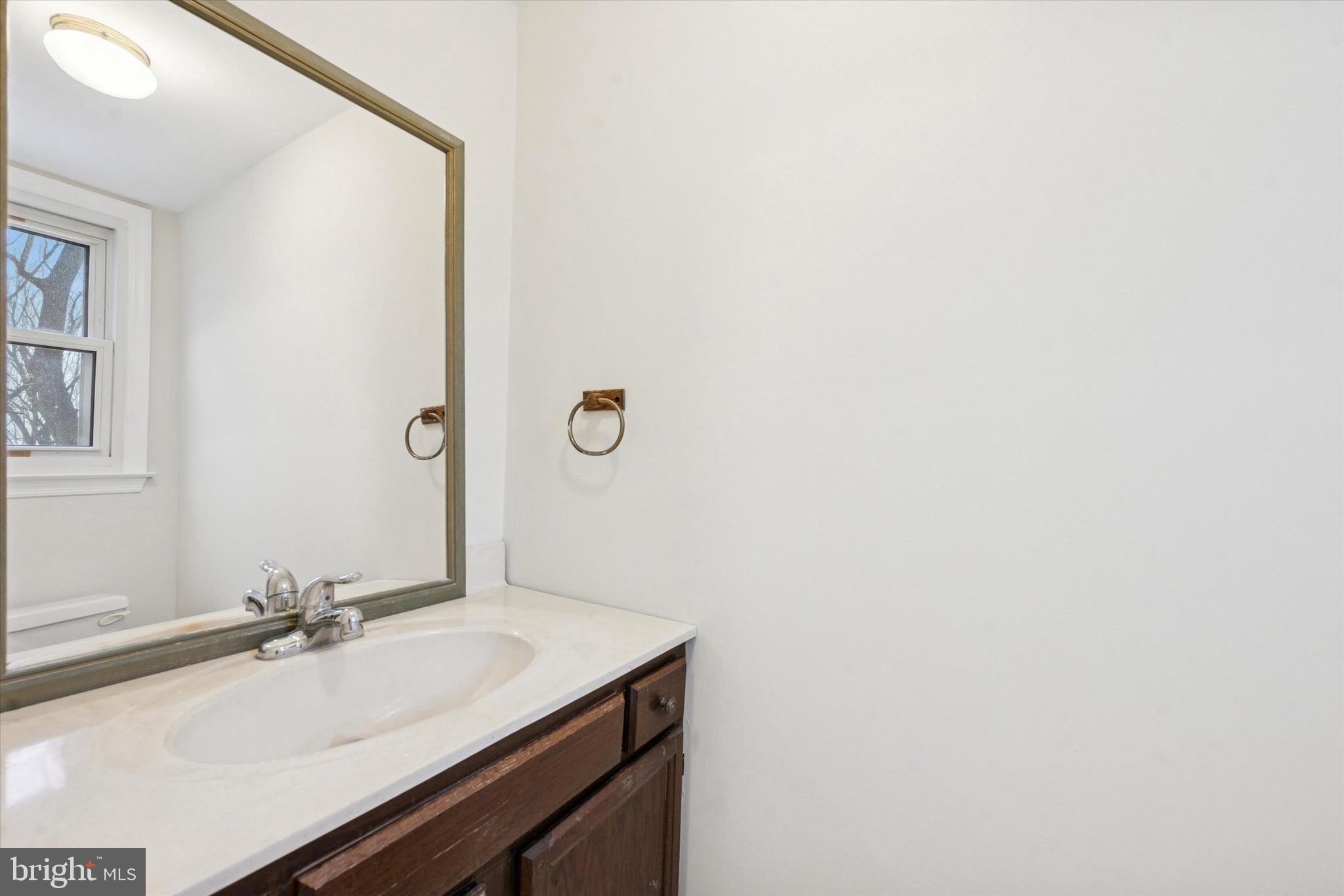 5 WESTGATE CIRCLE