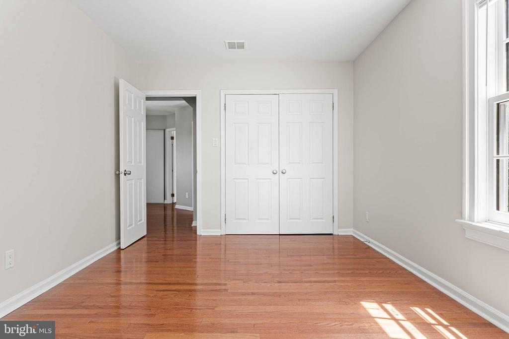 2430 WHITE HORSE ROAD