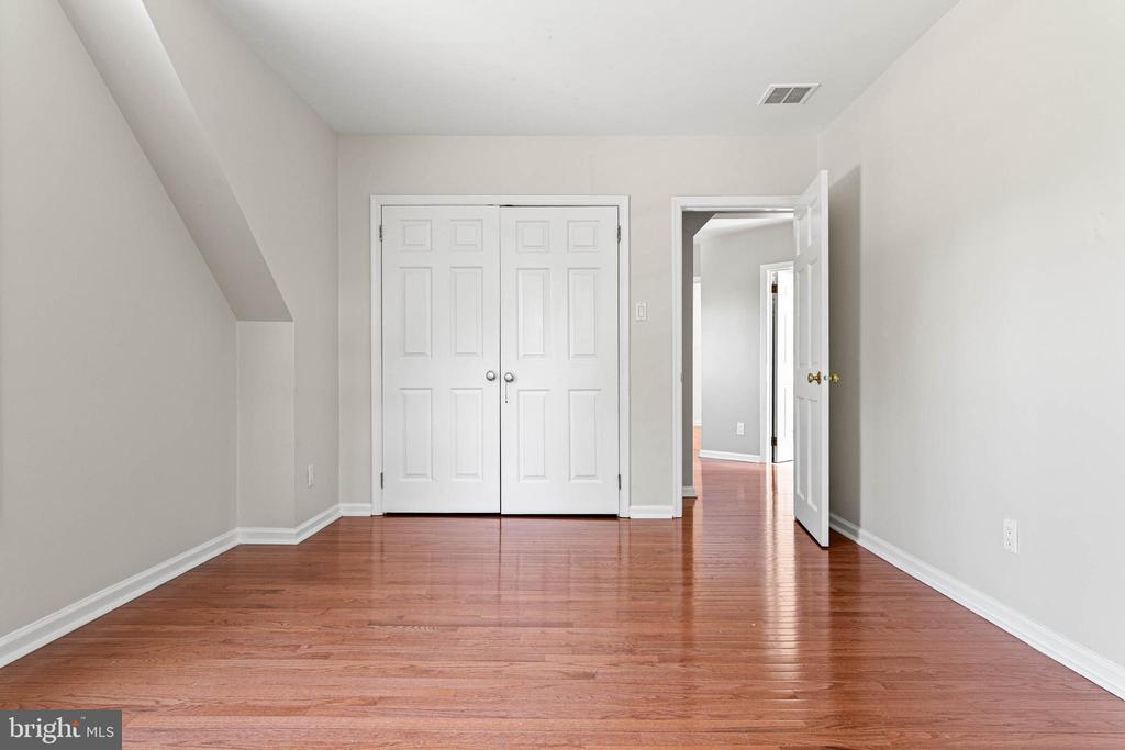 2430 WHITE HORSE ROAD