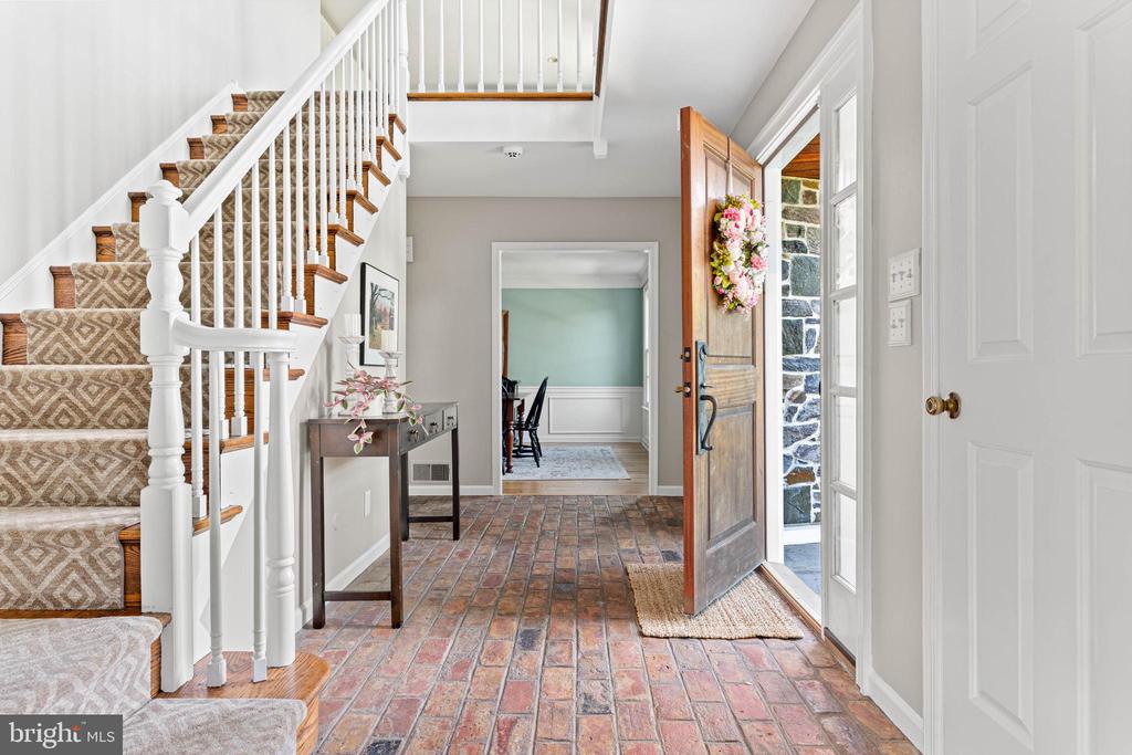 2430 WHITE HORSE ROAD