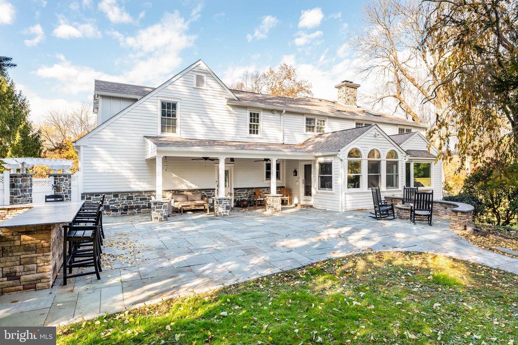 2430 WHITE HORSE ROAD