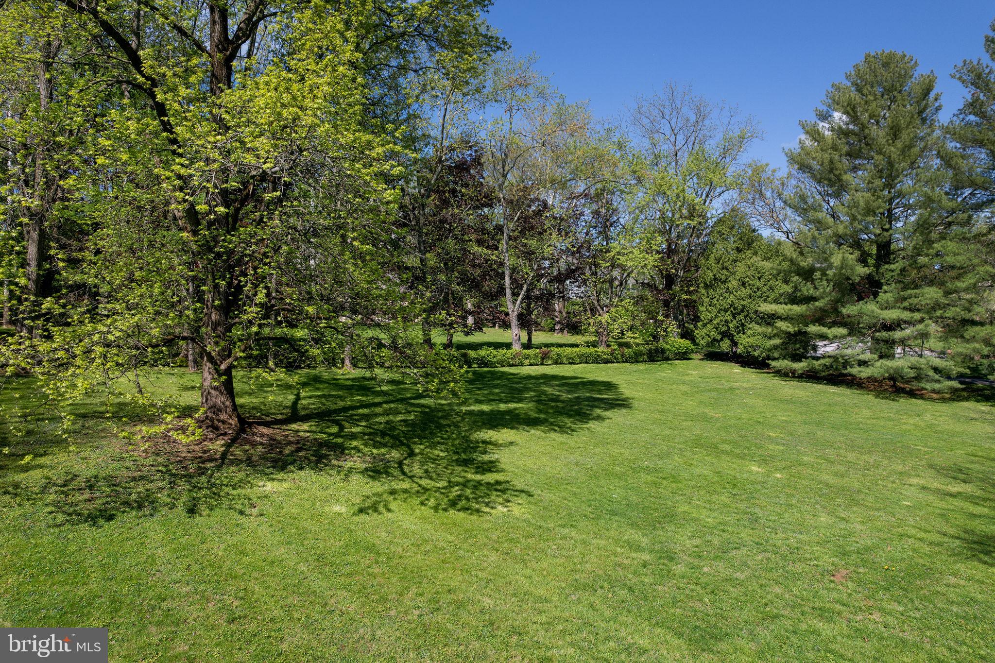 Camp Woods Cir