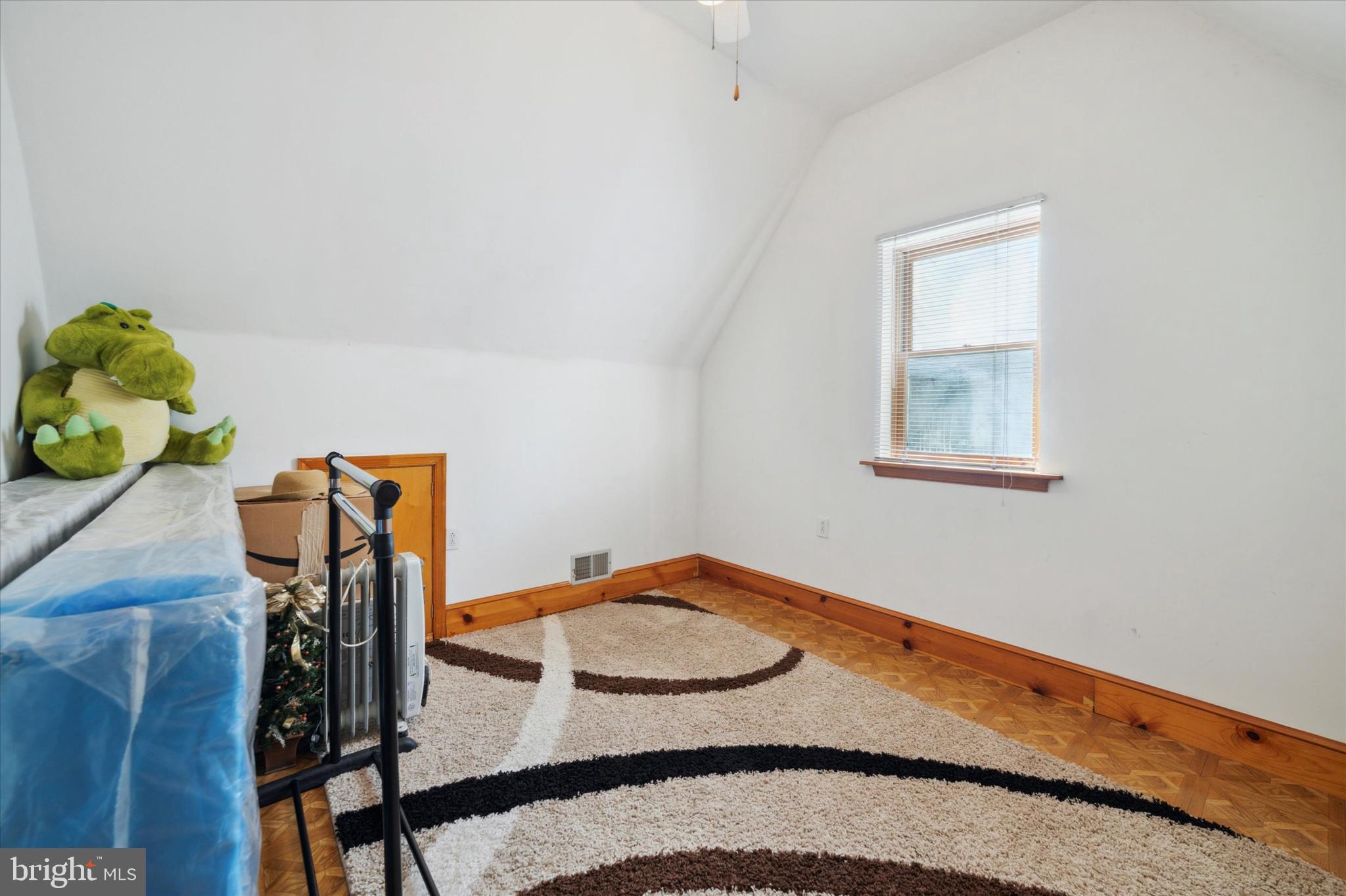 641-A000 N Providence Rd