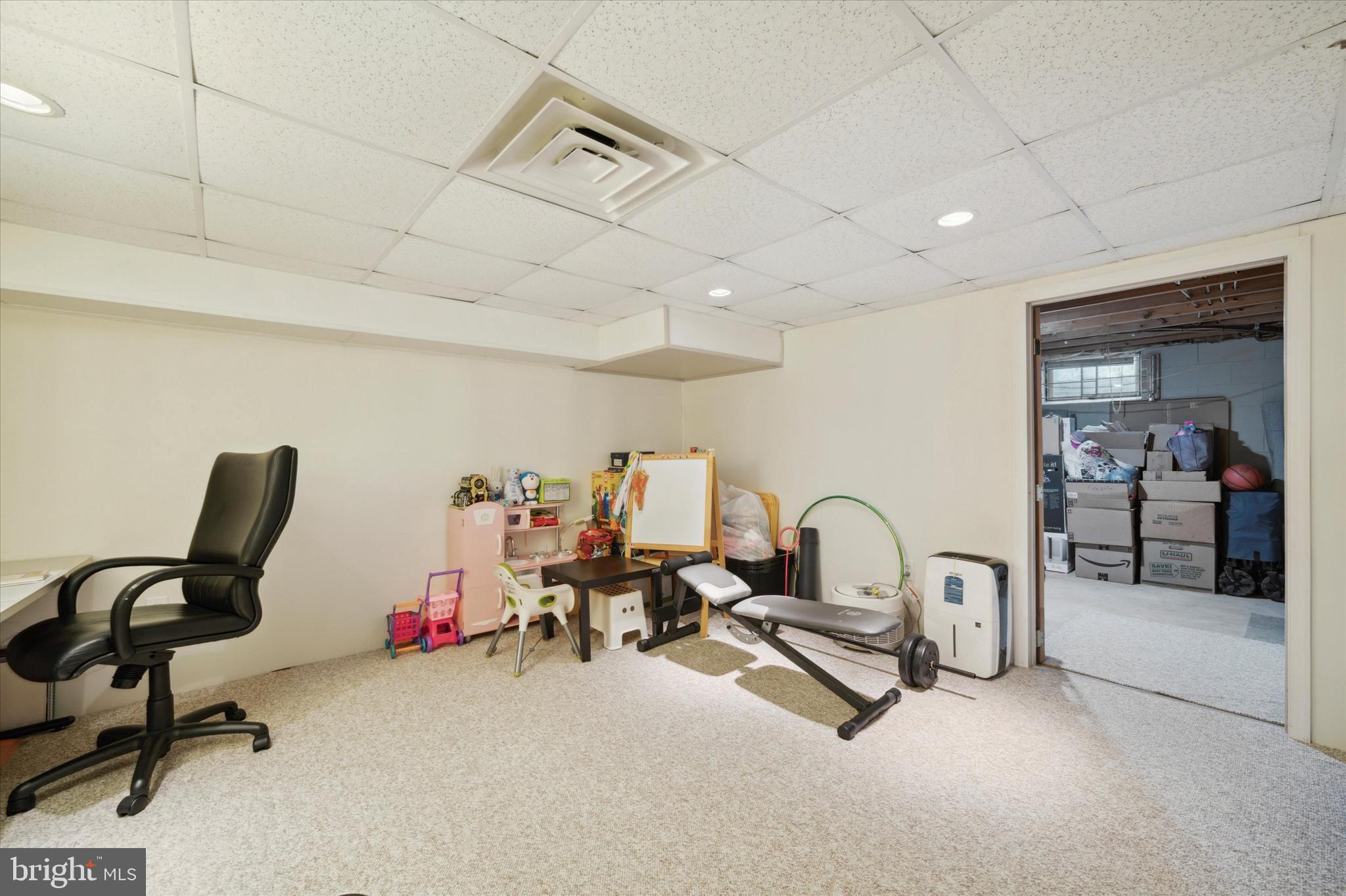 641-A000 N Providence Rd