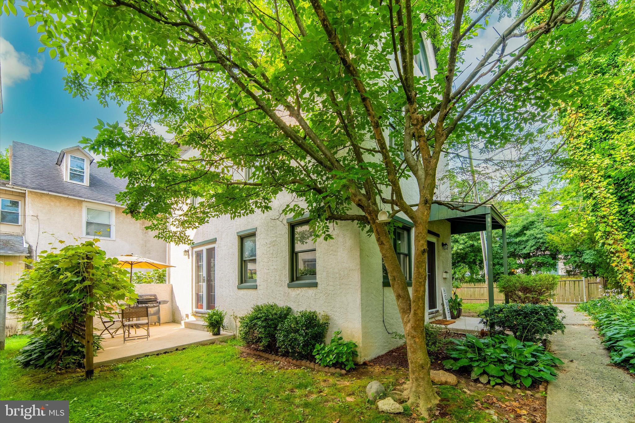 641-A000 N Providence Rd