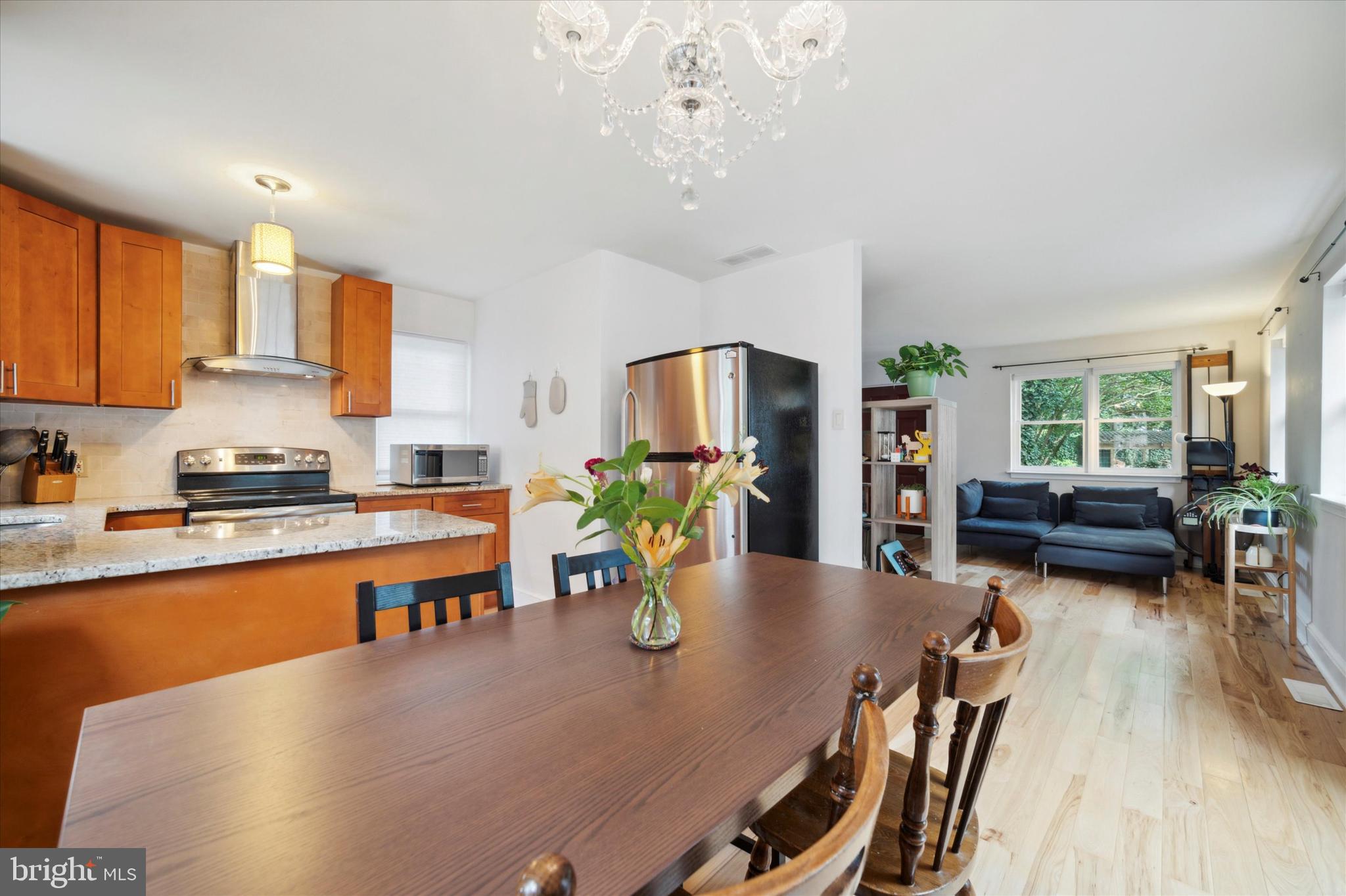 641-A000 N Providence Rd