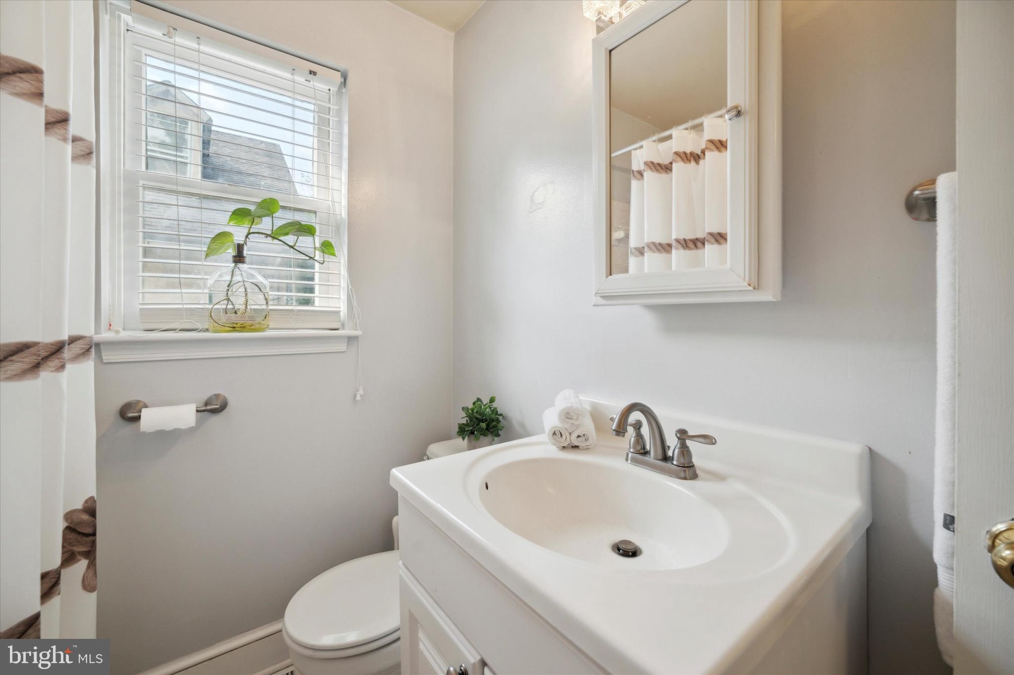 641-A000 N Providence Rd