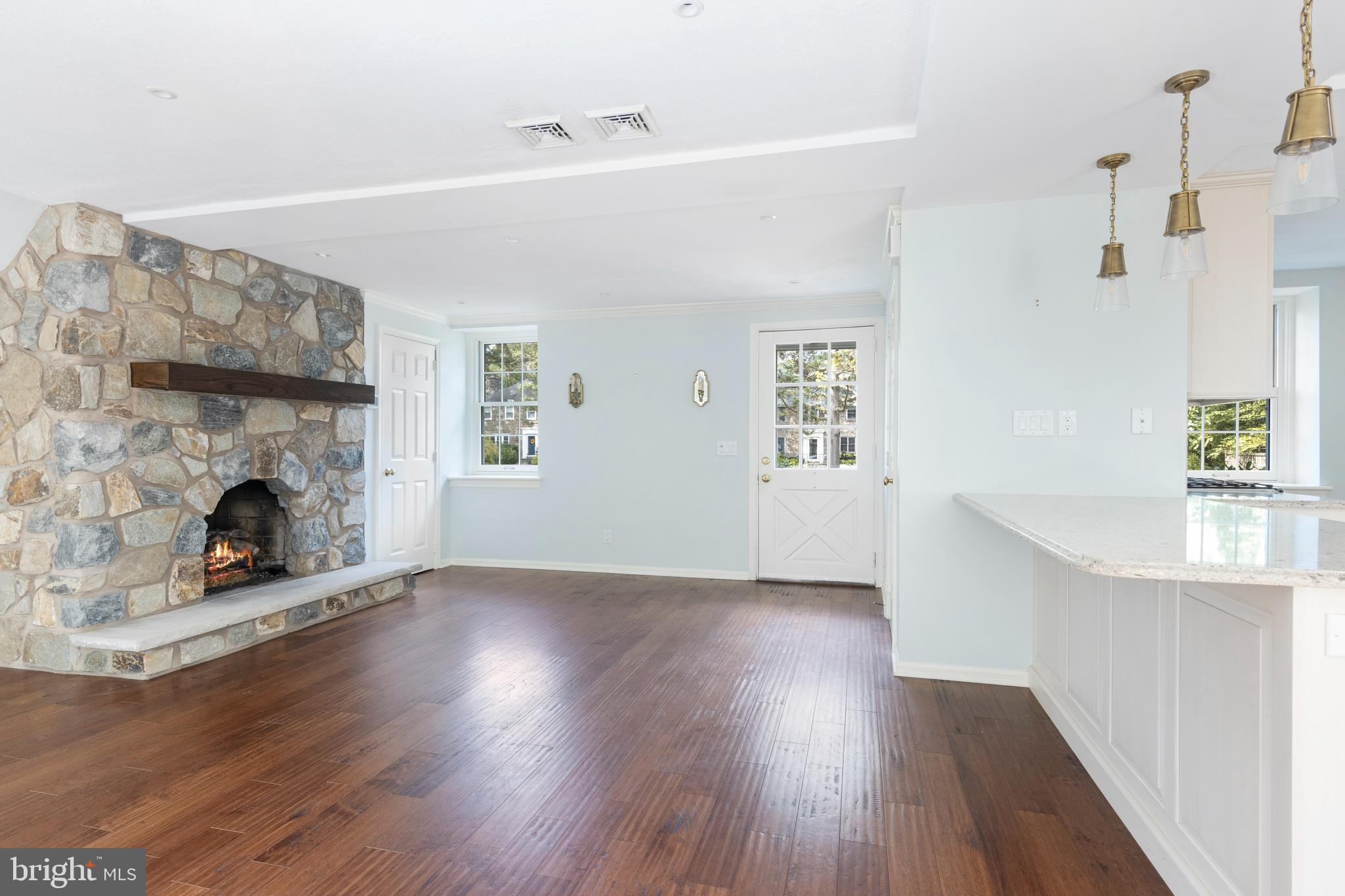 15 Fawn Ln