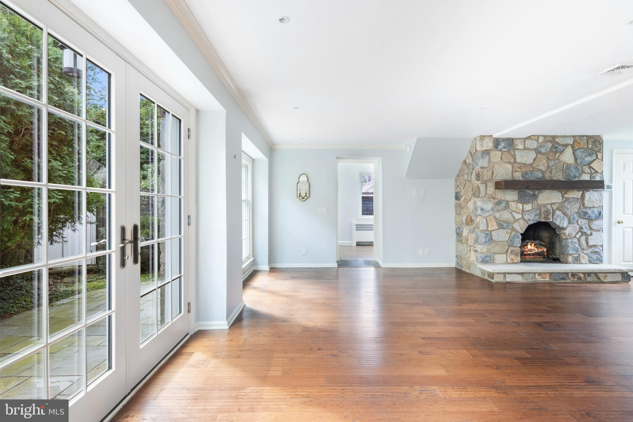 15 Fawn Ln