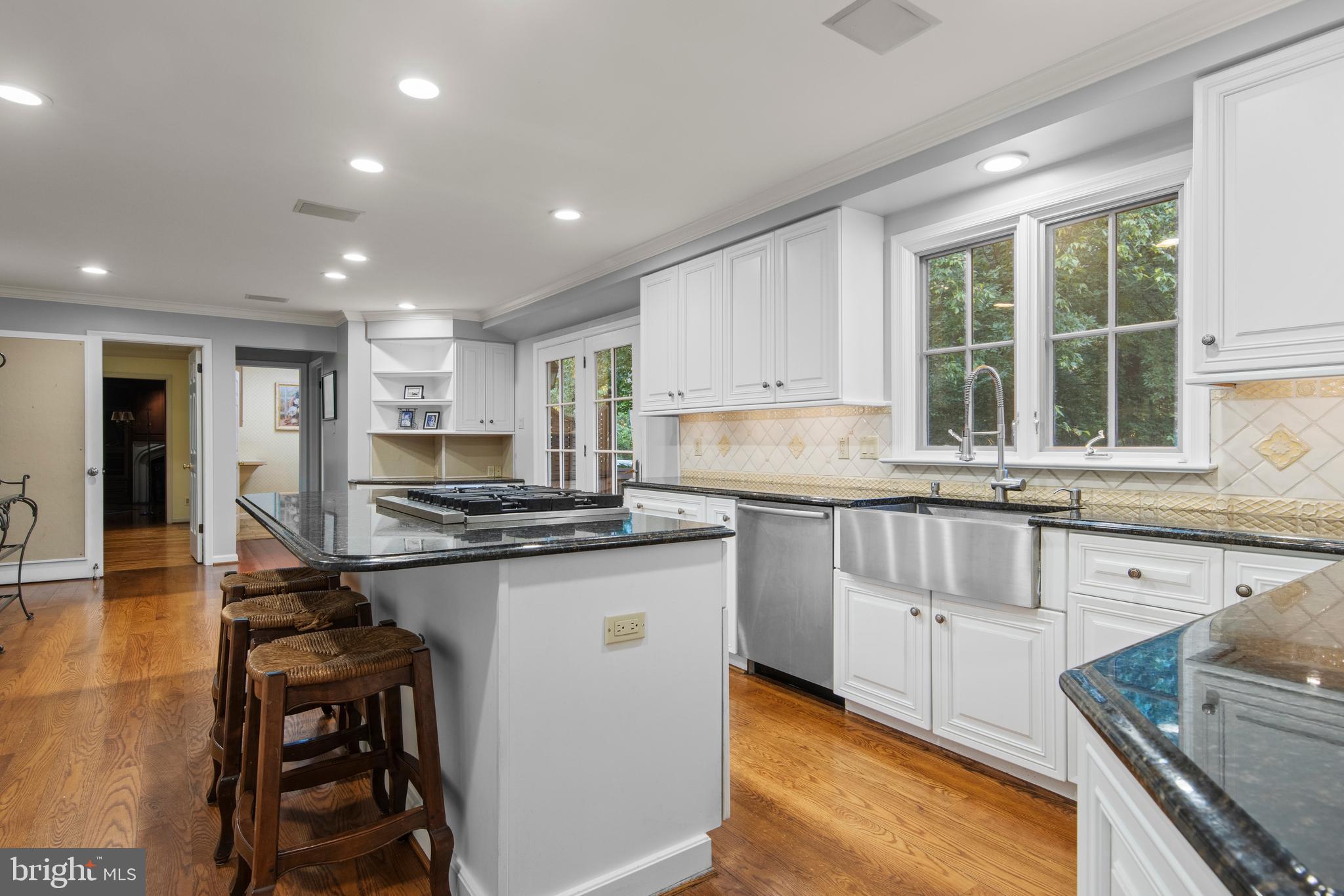 807 Maple Glen Ln