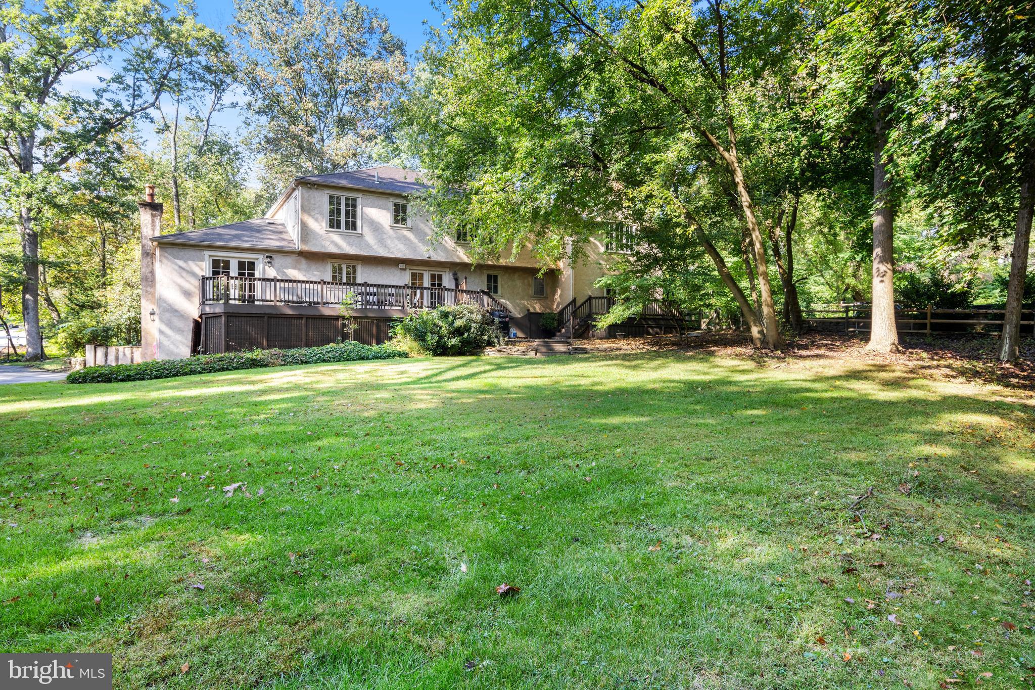 807 Maple Glen Ln