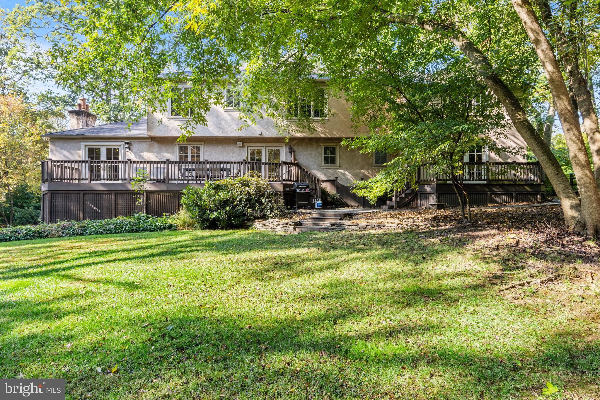 807 Maple Glen Ln