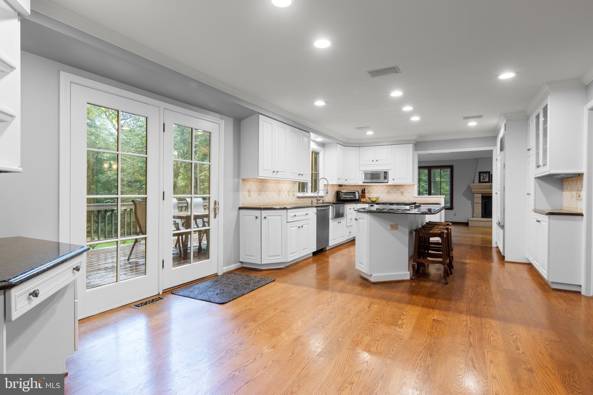 807 Maple Glen Ln
