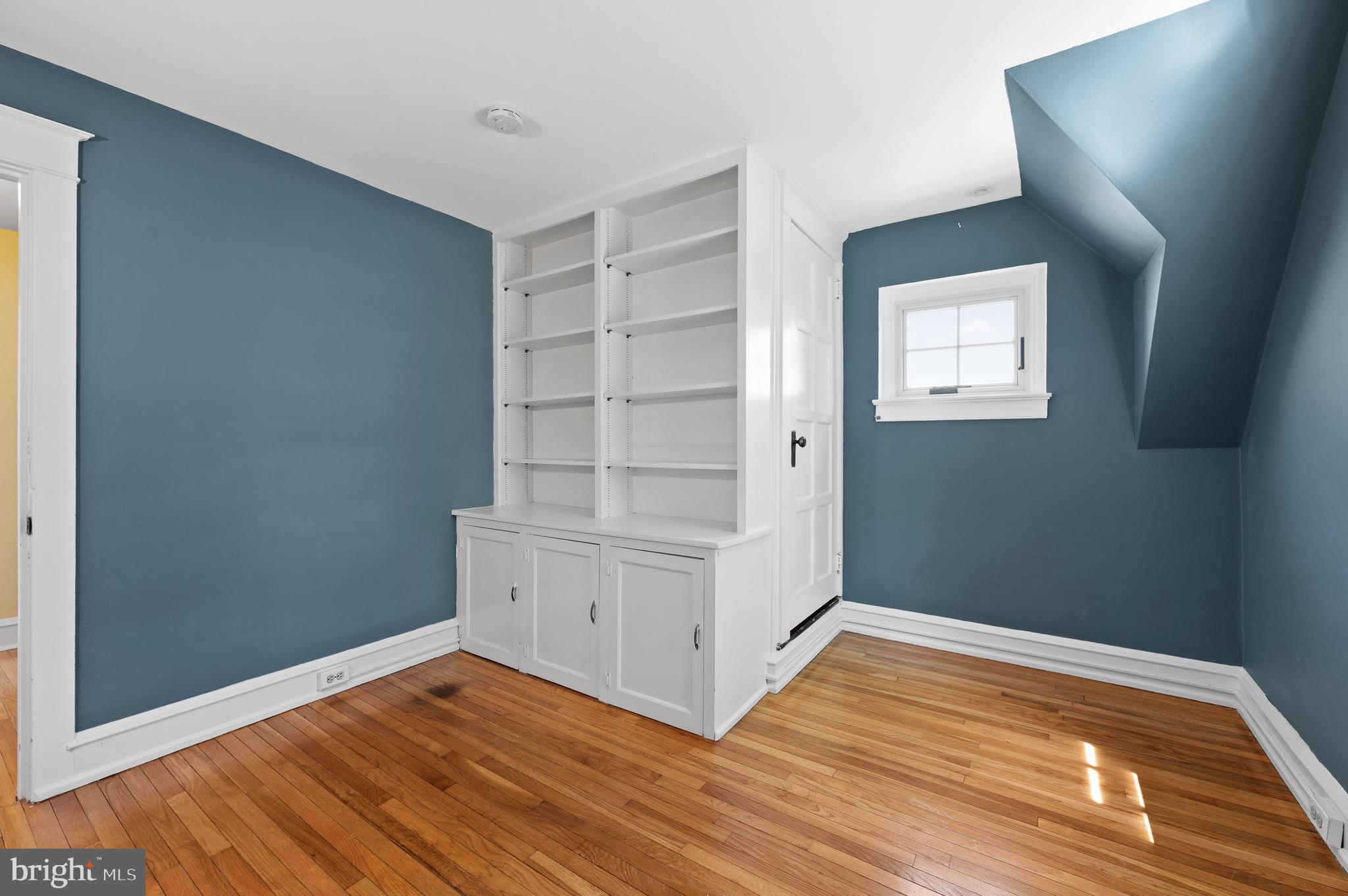 301 West Ave