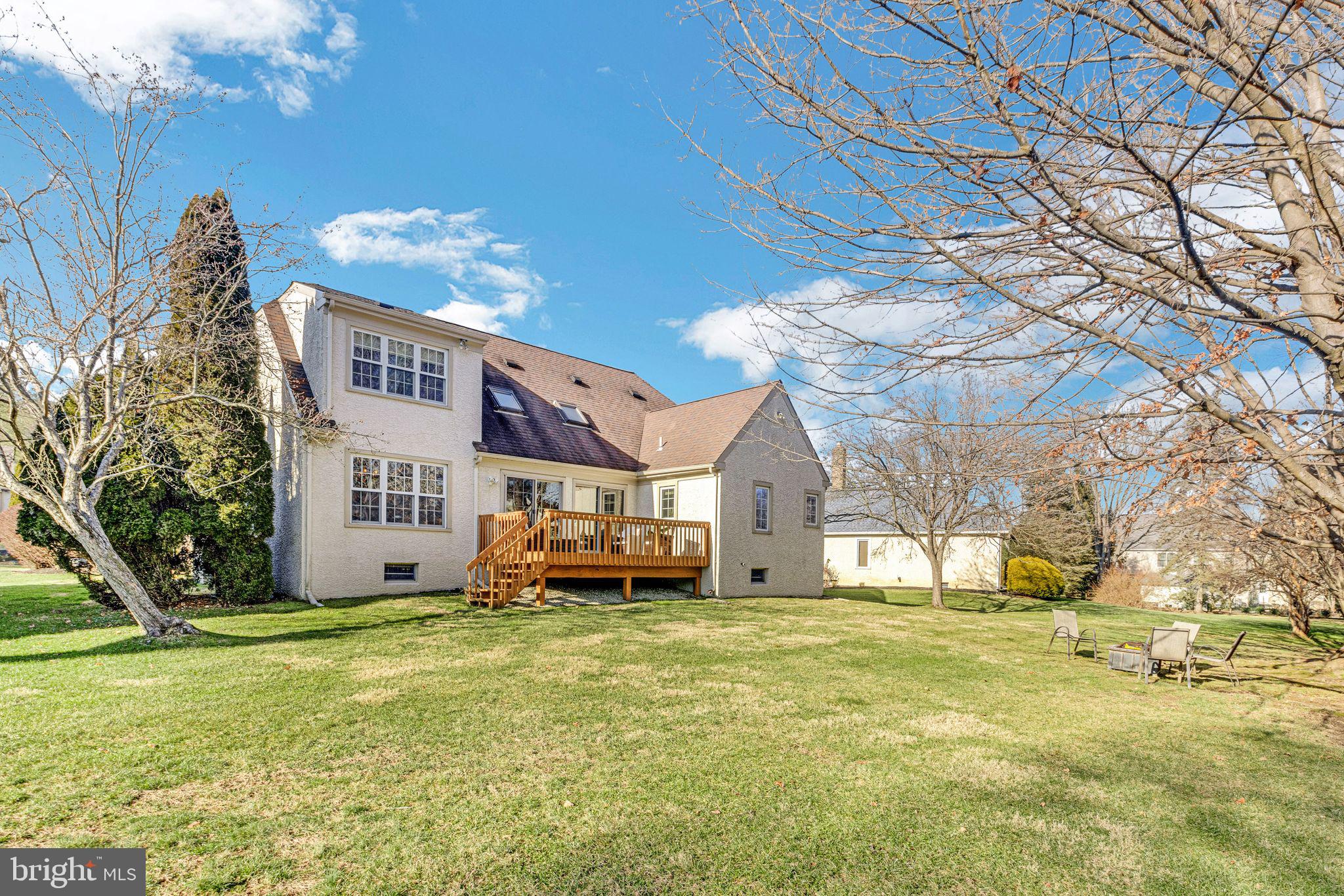 705 Cornerstone Ln