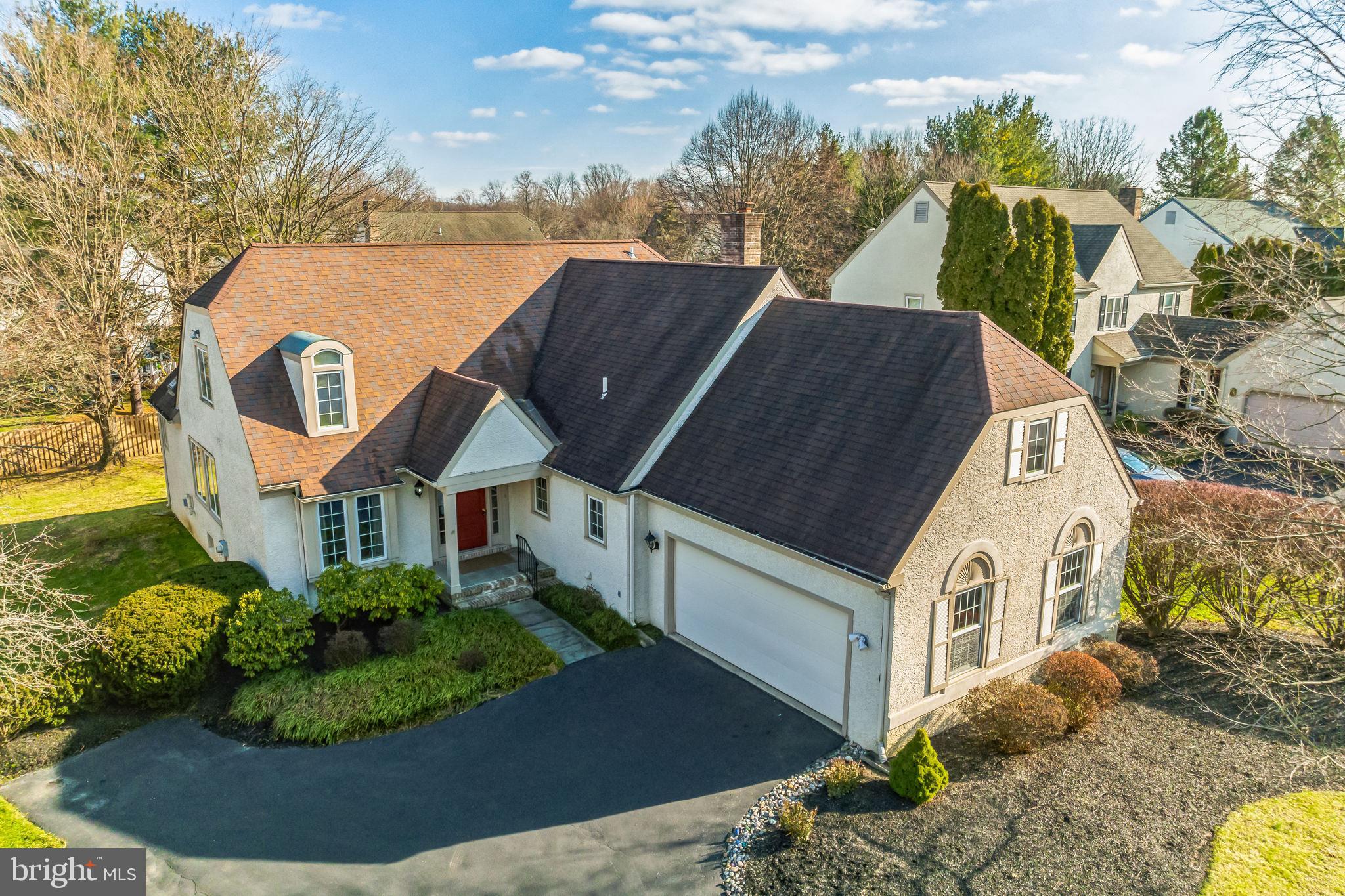 705 Cornerstone Ln