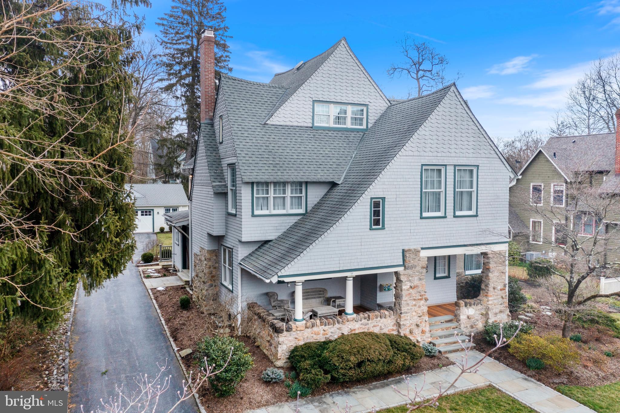 421 Woodland Ave