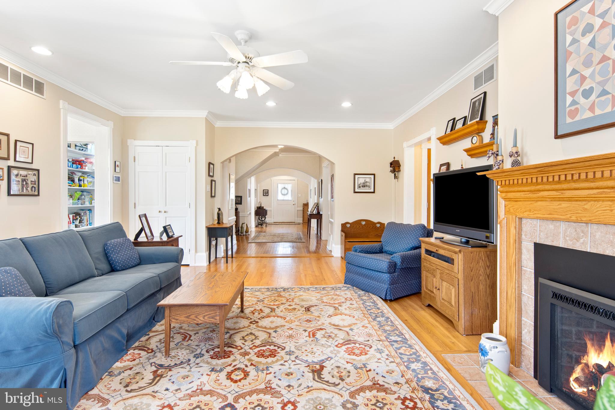 421 Woodland Ave
