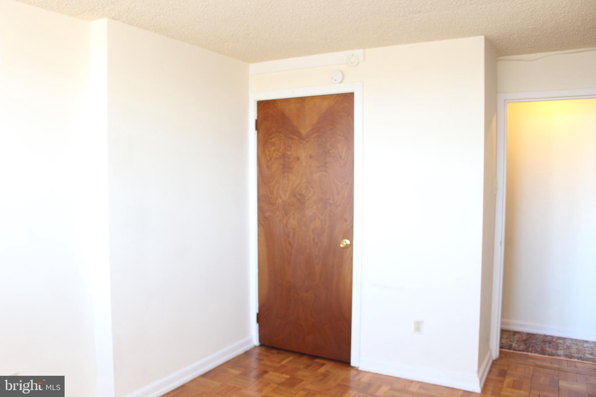 1030 E LANCASTER AVE #914