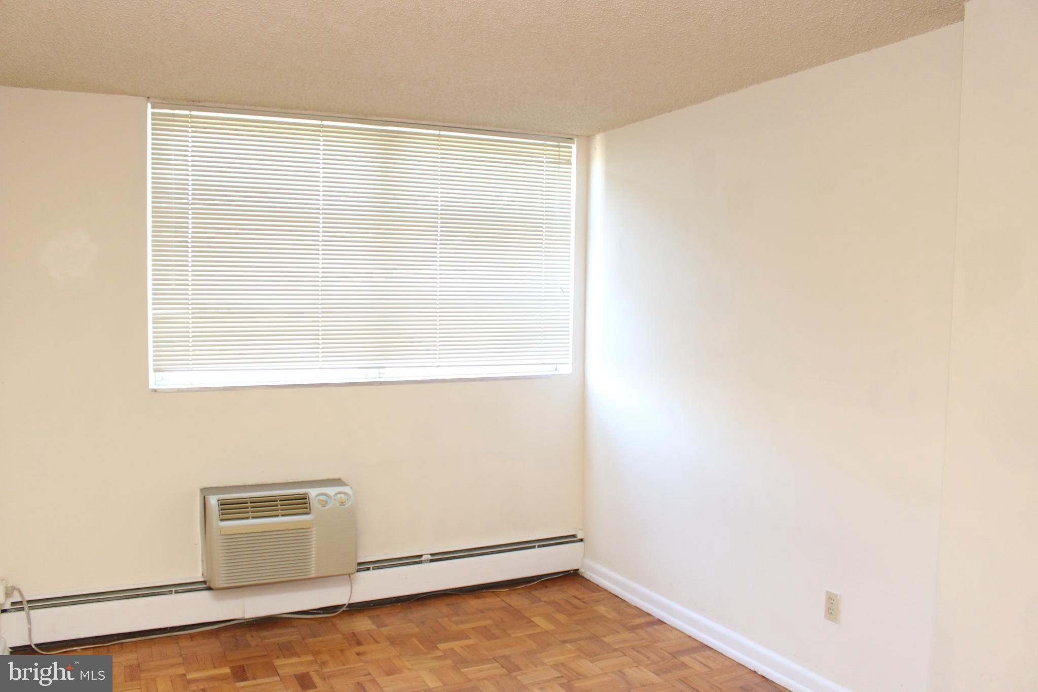 1030 E LANCASTER AVE #914