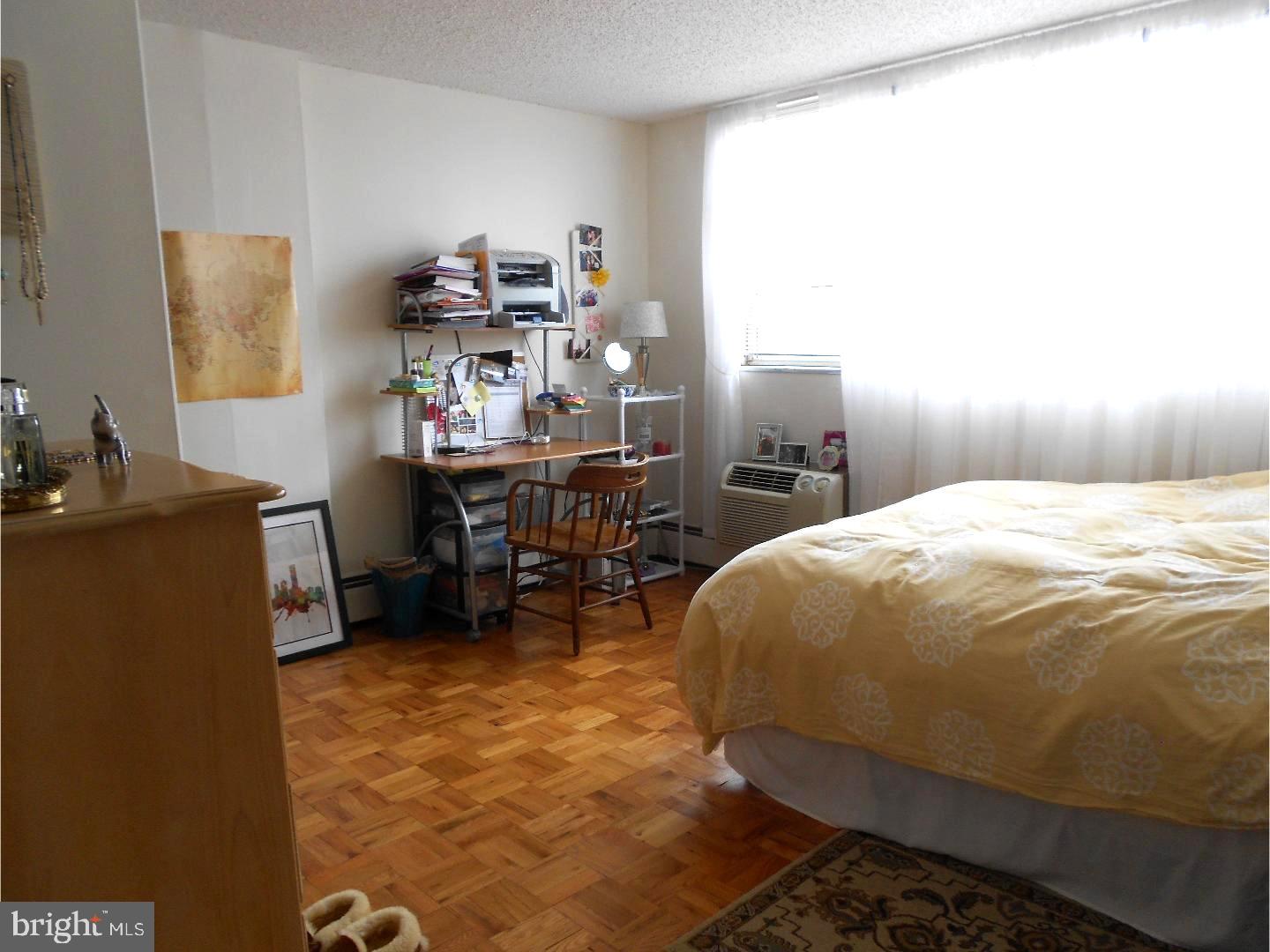 1030 E LANCASTER AVE #914