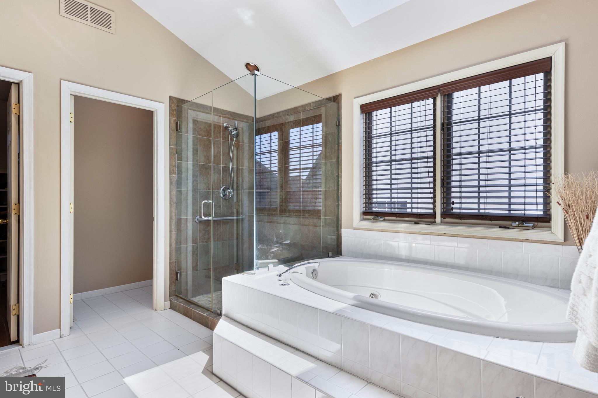 6 Ridgeview Rd